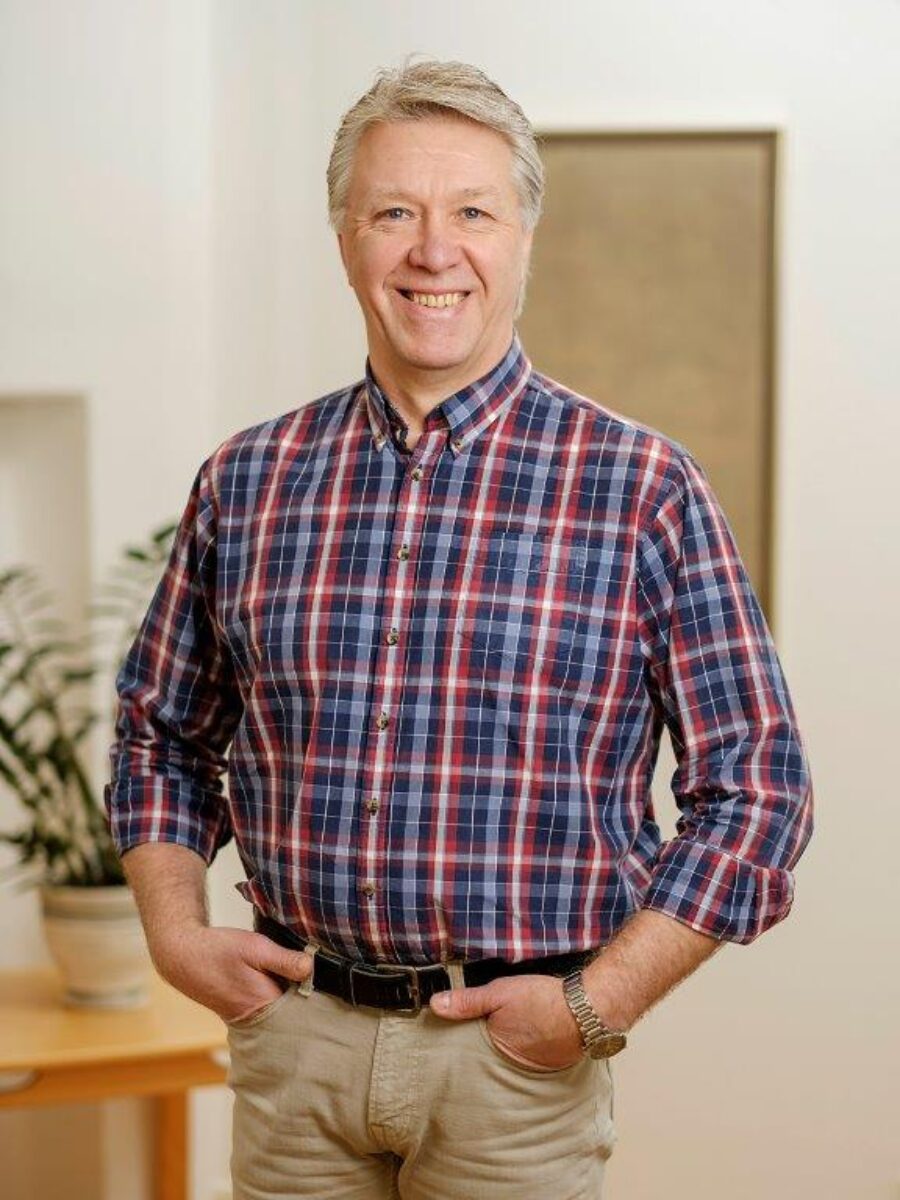 Porträtt av Lars Kristiansson, säljare och rådgivare på Tectum Byggnader AB