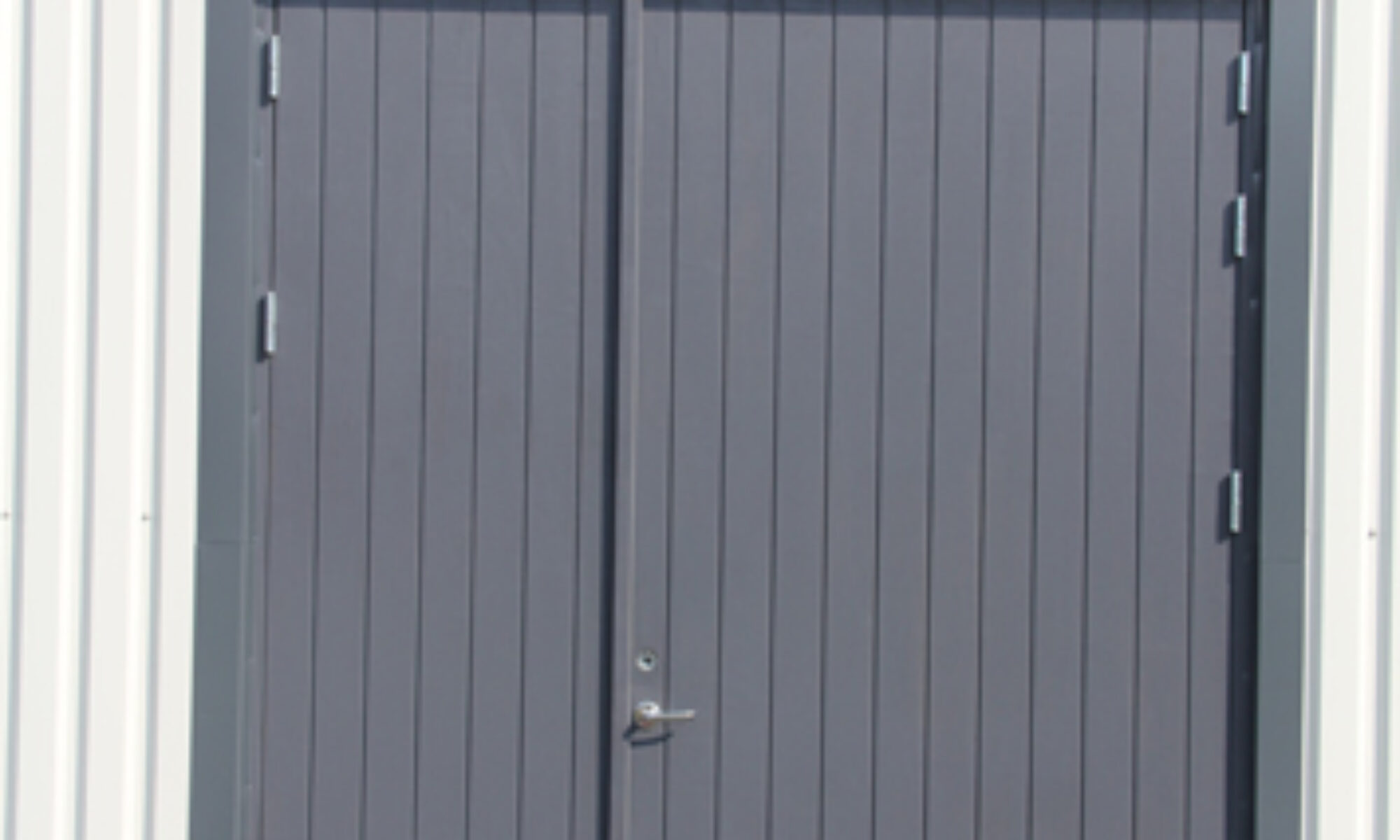 Slagport i ridhus från Tectum