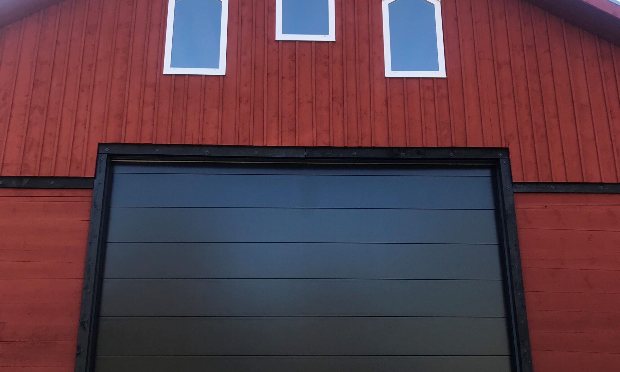 Takskjutport i en maskinhall från Tectum